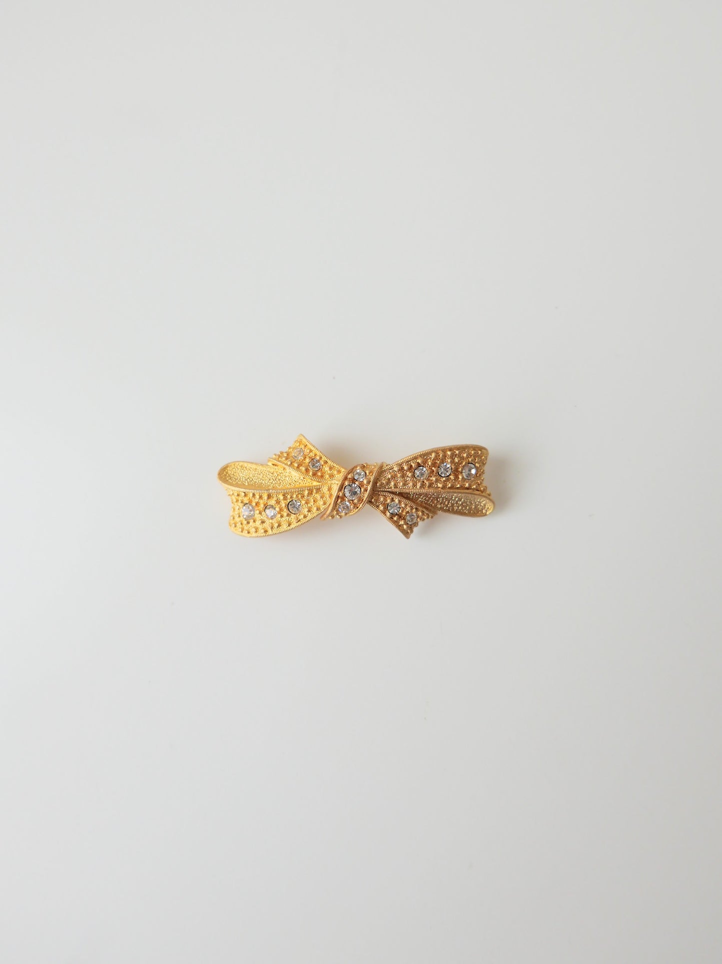 Vintage Gold Ribbon Brooch - One