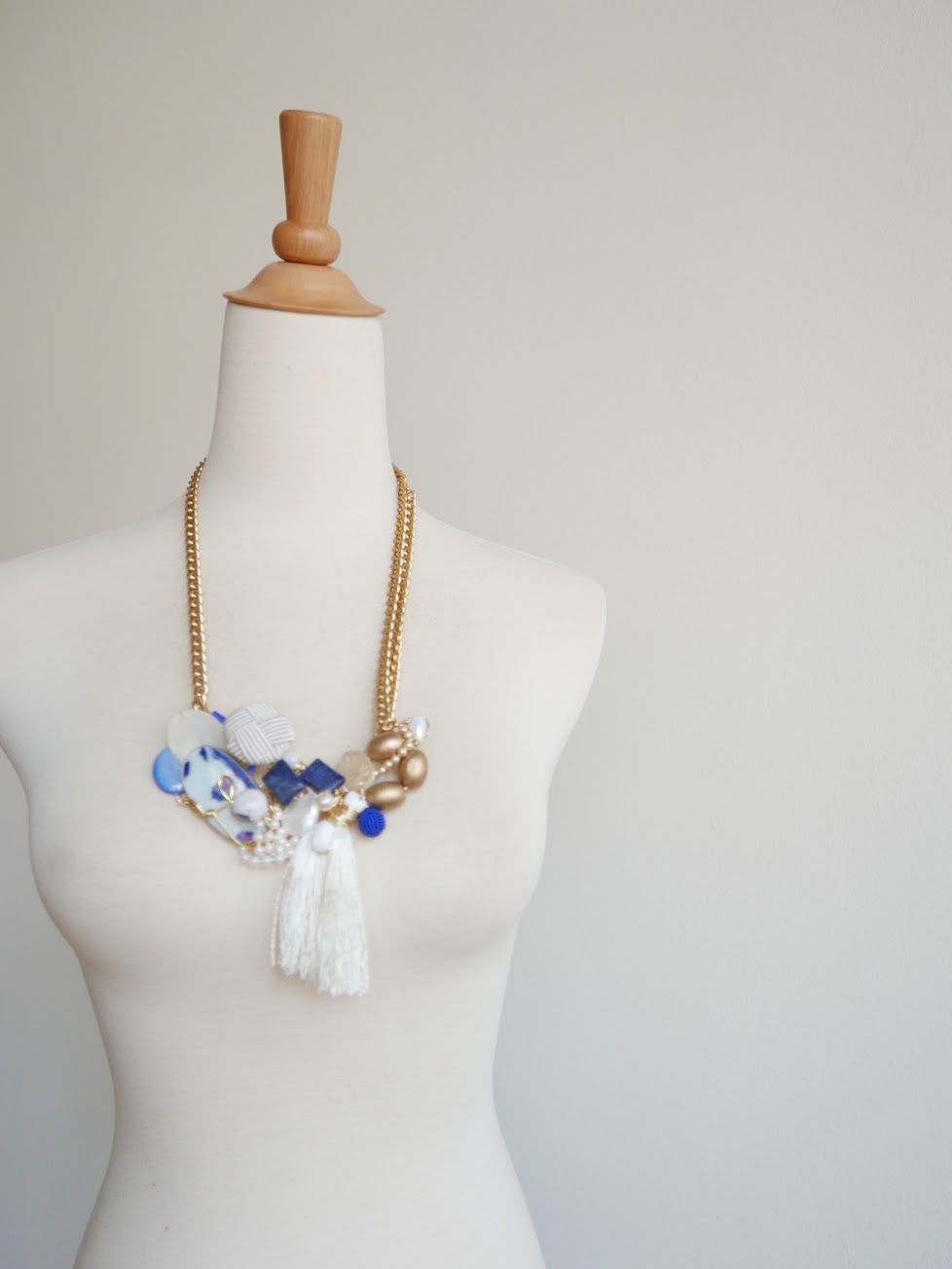 Overflowing - Porcelain Statement Necklace
