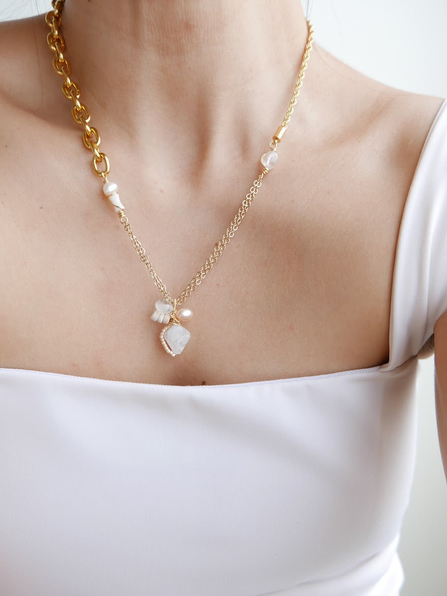 Buy White Rock Crystal Single Horn Necklace by Isharya Online at Aza  Fashions.