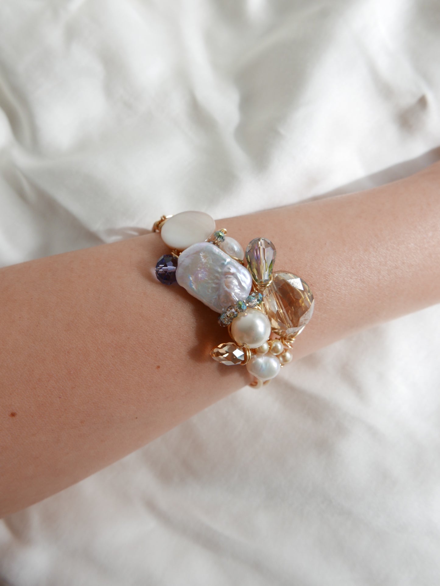 Sunlight Beams- Baroque Pearls Cuff