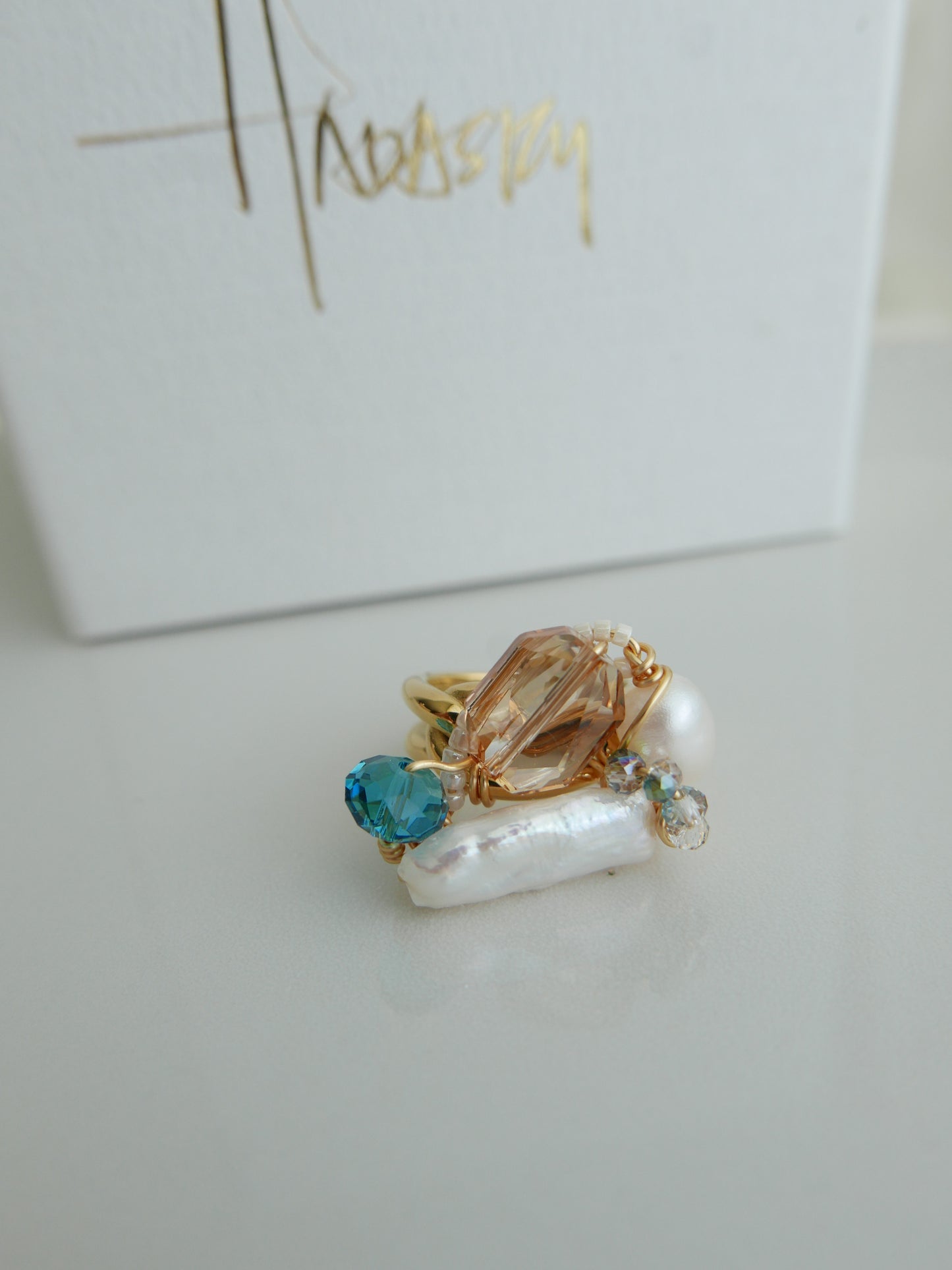 Crowned Ring (Freshwater Pearl, Teal, Champagne) - US 7