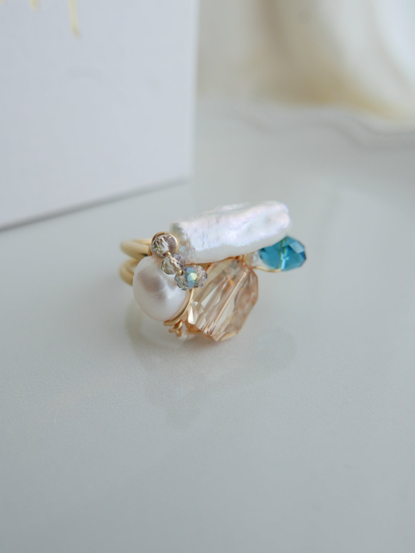 Crowned Ring (Freshwater Pearl, Teal, Champagne) - US 7